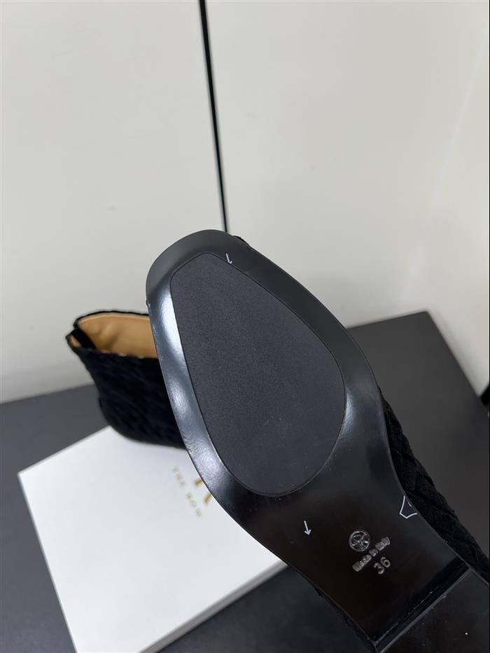 2025112817323522 380